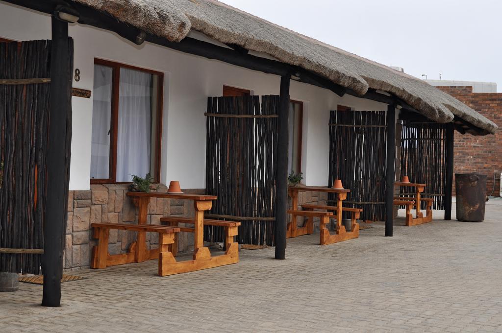 Obelix Guesthouse Luderitz Exterior photo
